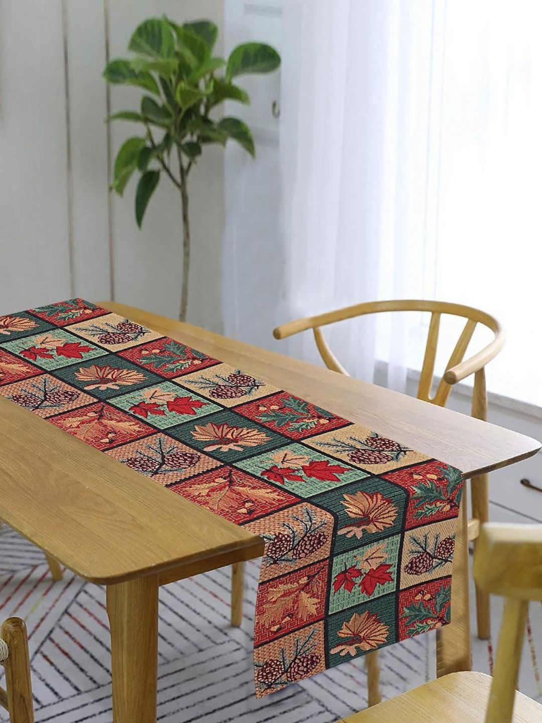 PRAKARTIK Red & Green Printed Pure Cotton Durable TableRunner