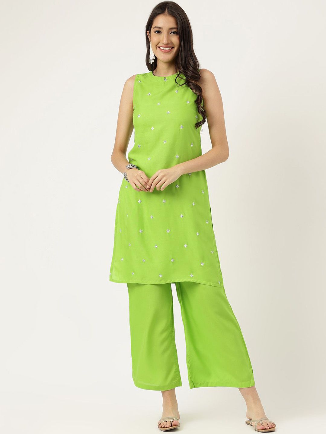 HERE&NOW Women Floral Embroidered Regular Thread Work Kurta with Palazzos