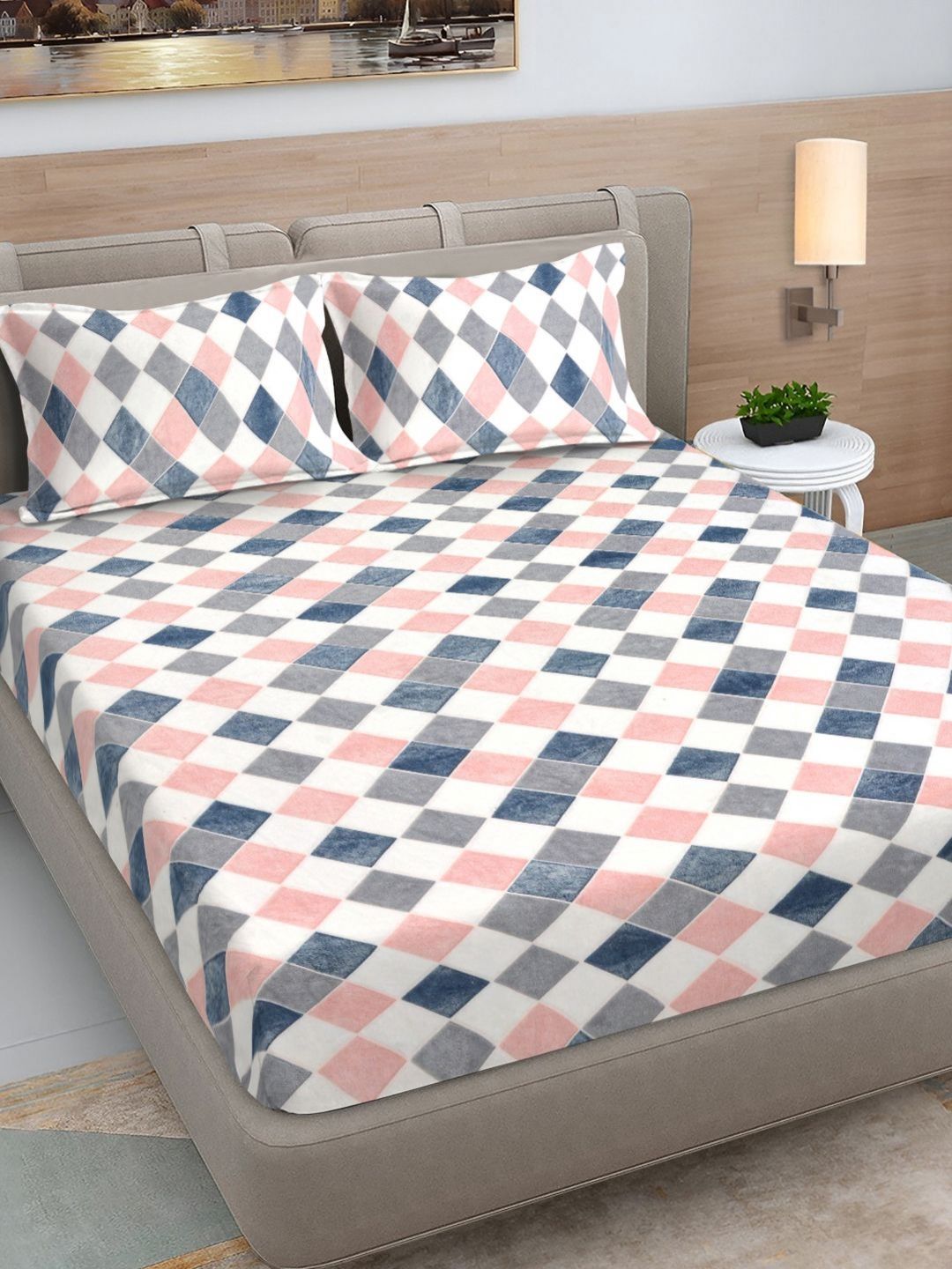 Myntra Elegant Homes Pink Geometric Fitted King Woollen Bedsheet Set 2.50 m X 2.25 m-image-30