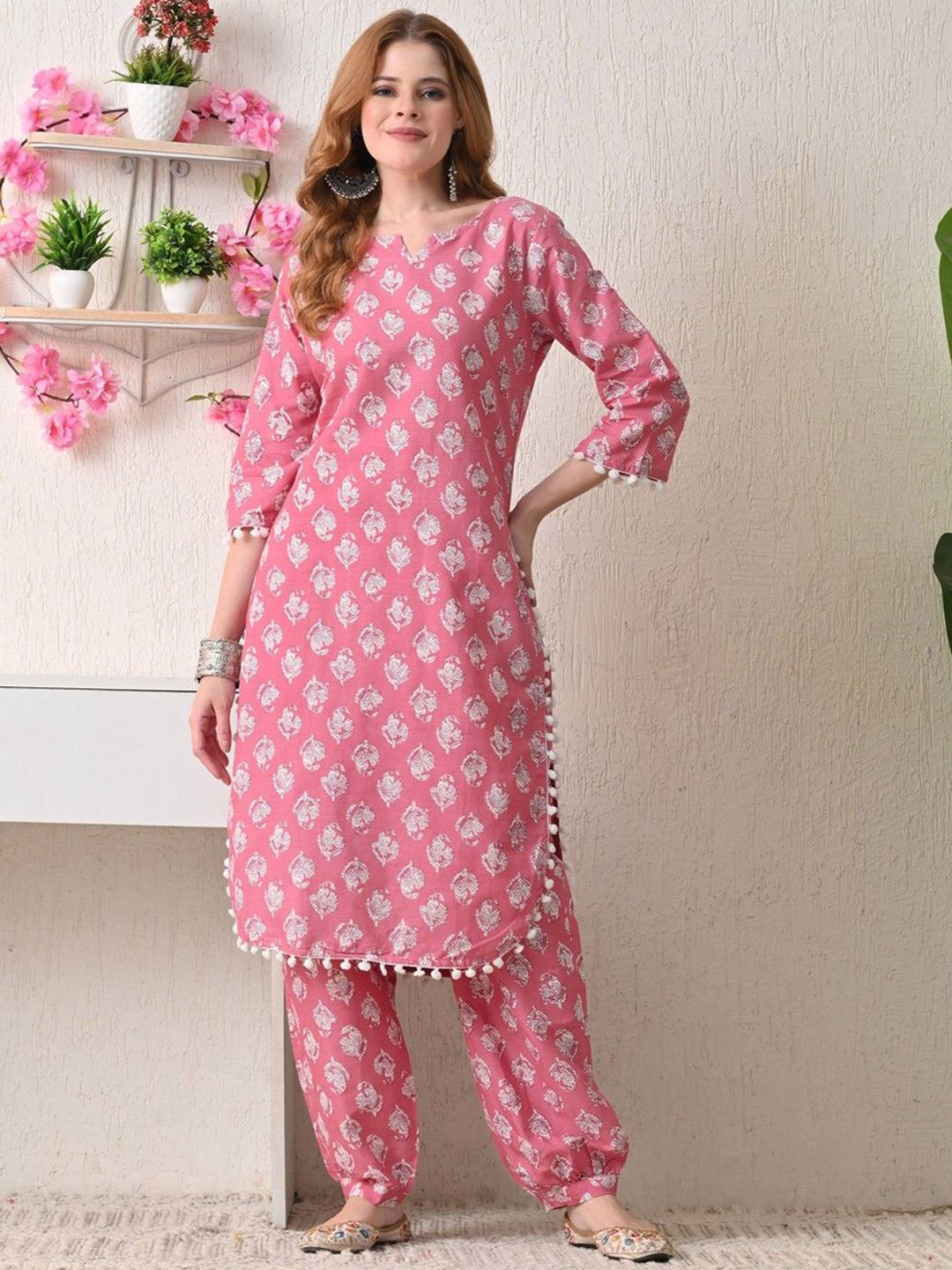 BKApparels Women Ethnic Motifs Printed Cotton Kurta with Trousers