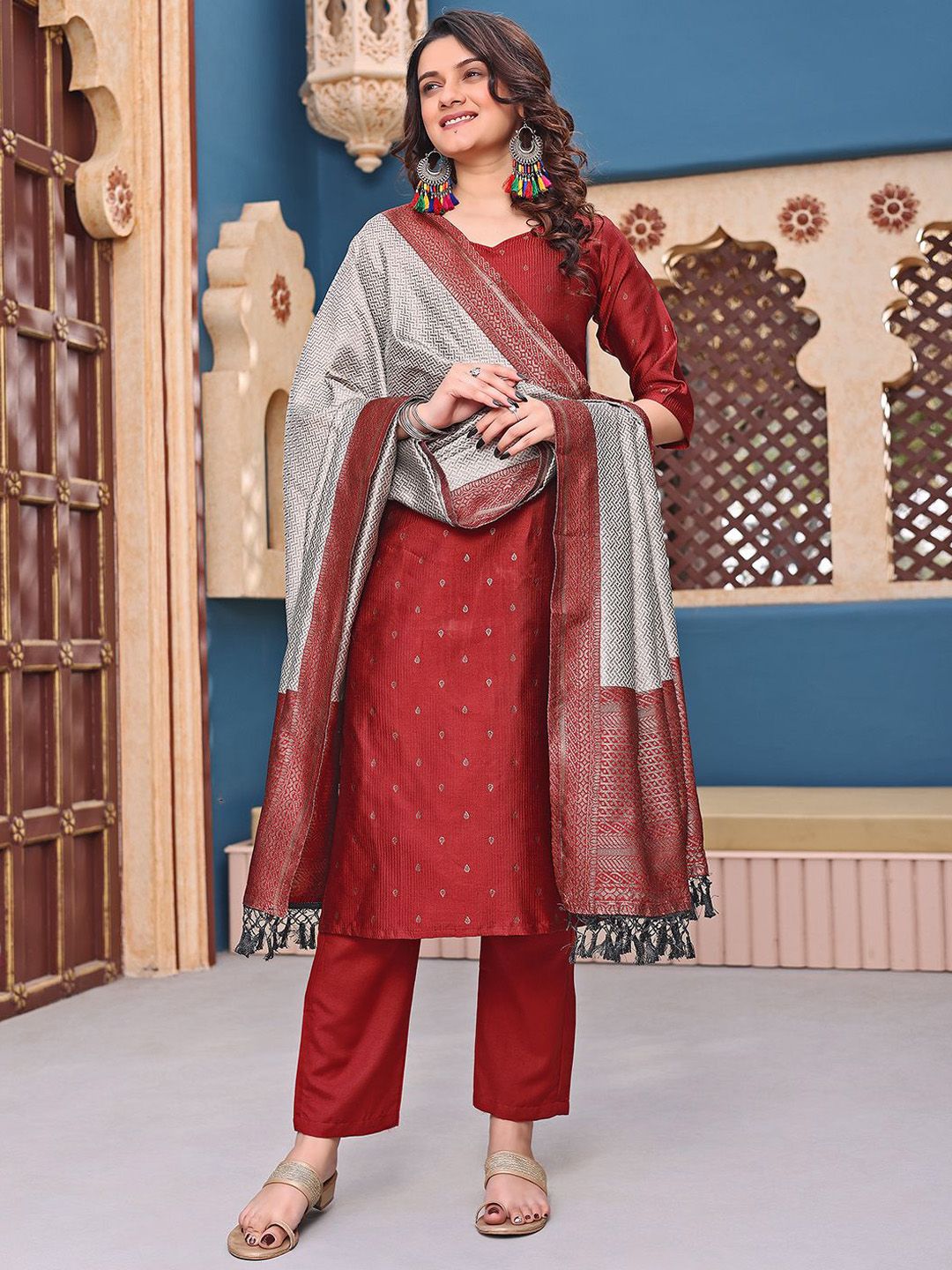 Peach Petals Woven Design Embroidered Chanderi Silk V-Neck Kurta & Trouser & Dupatta