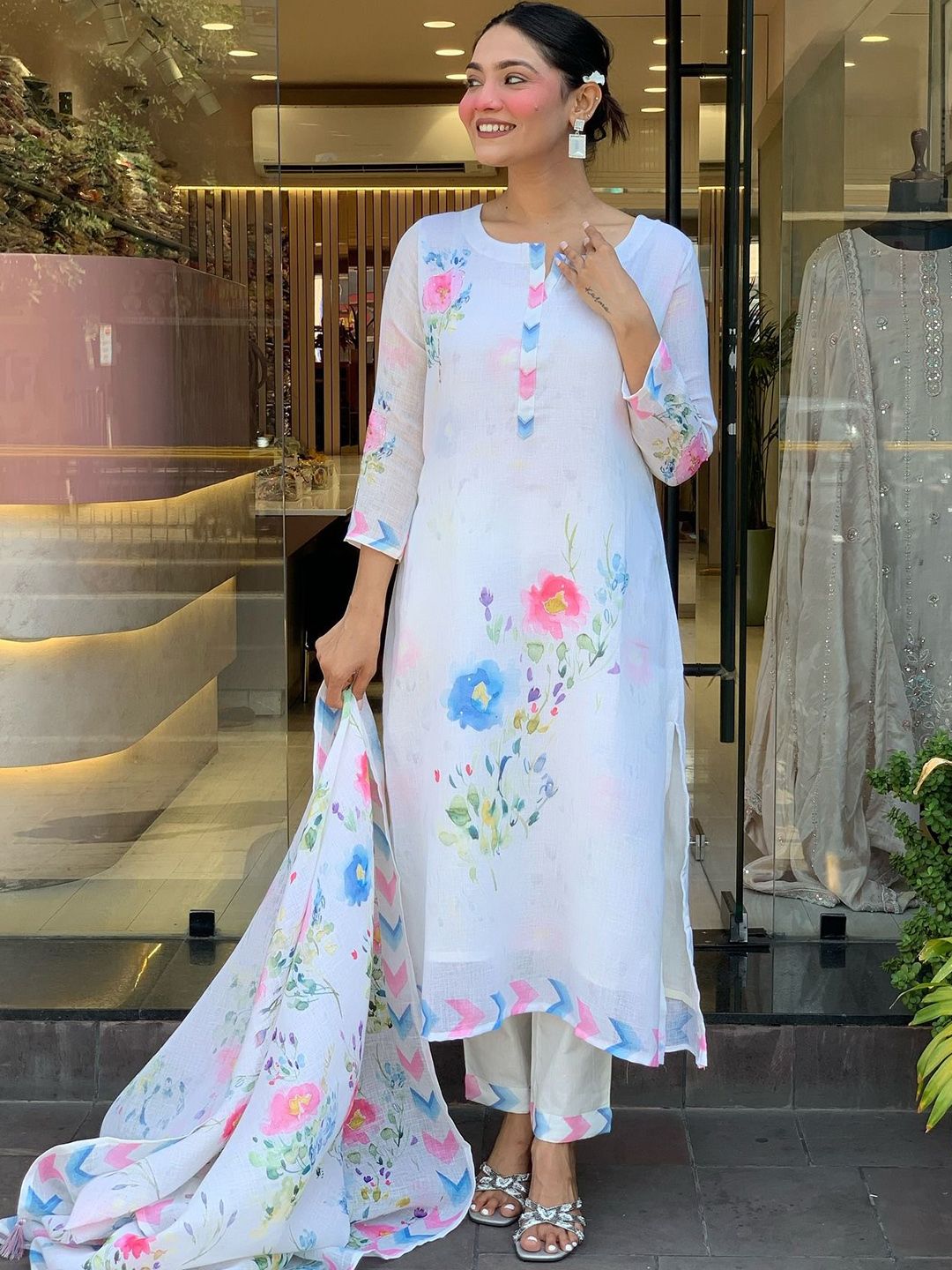 KALINI Women Floral Printed Linen Straight Kurta with Trousers & Dupatta