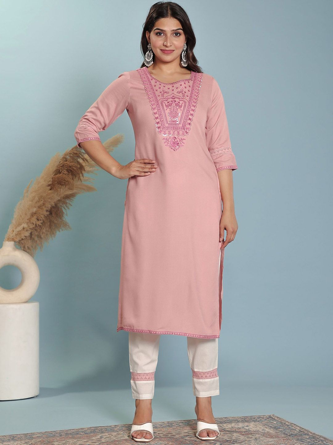 Aramya Women Ethnic Motif Embroidered Sequinned Straight Kurta with Trousers