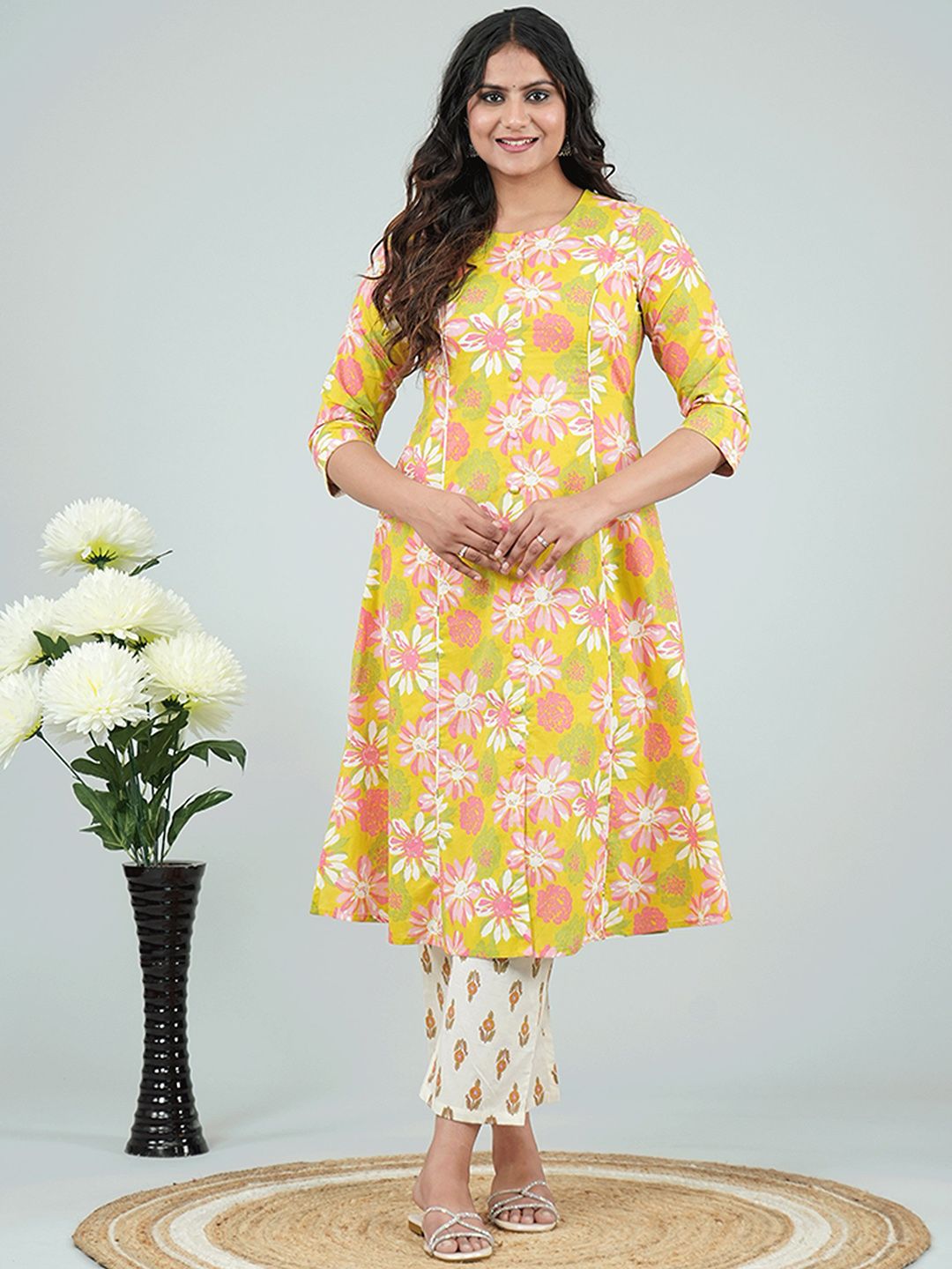 Aramya Floral Printed Round Neck Pure Cotton A-Line Kurta With Trouser