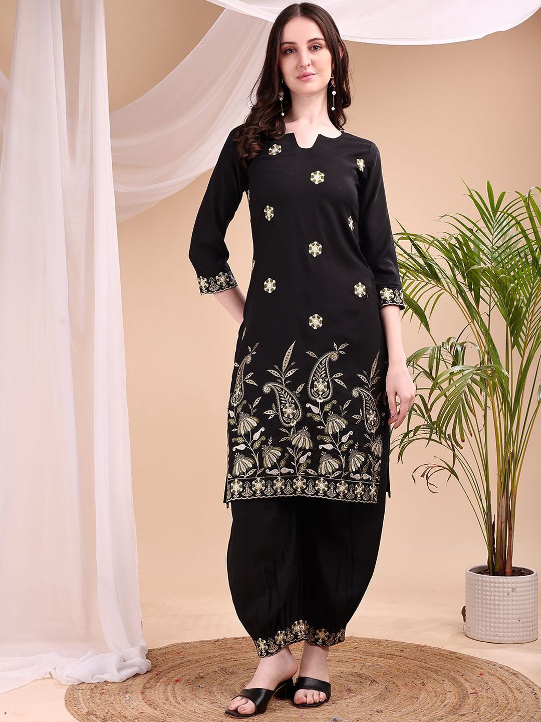 KALINI Women Ethnic Motifs Printed Kurta with Patiala