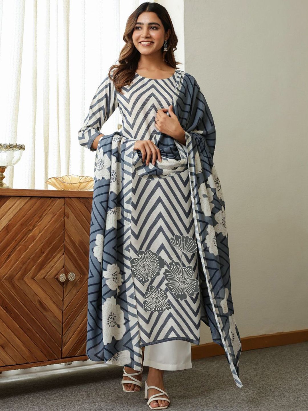 Anni Designer Floral Printed Round Neck Straight Kurta With Trousers & Dupatta-picture-20