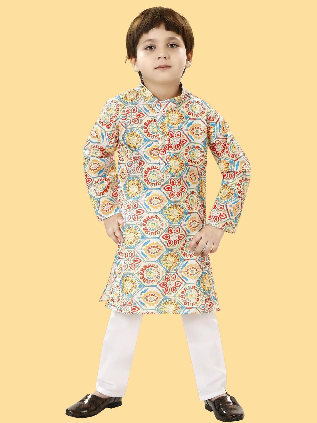 VISHESTA Printed Cotton Blend Kurta & Pyjamas-picture-23