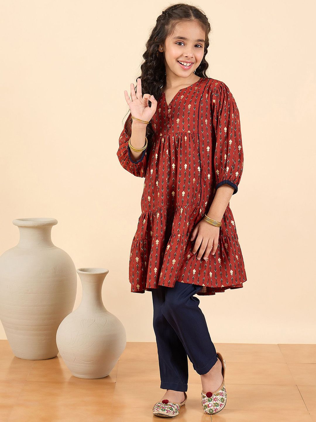 Stylo Bug Girls Geometric Printed A-Line Kurta with Trousers-picture-18