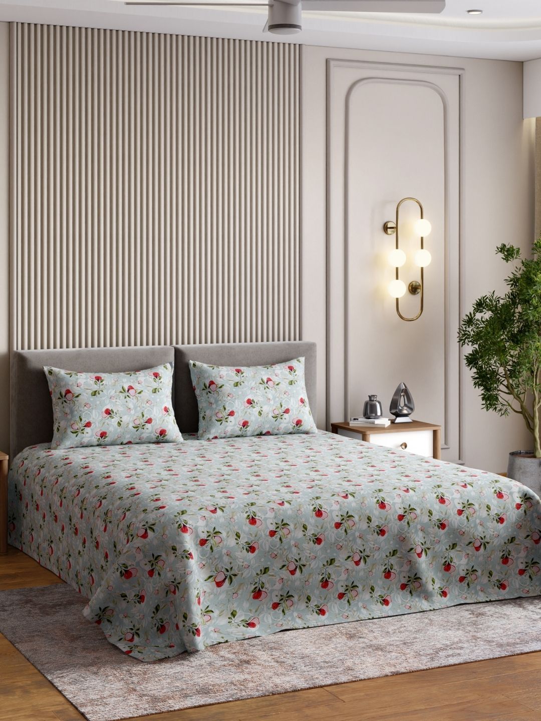 haus & kinder Blue & Green Floral 210 TC King Bedsheet with 2 Pillow Covers