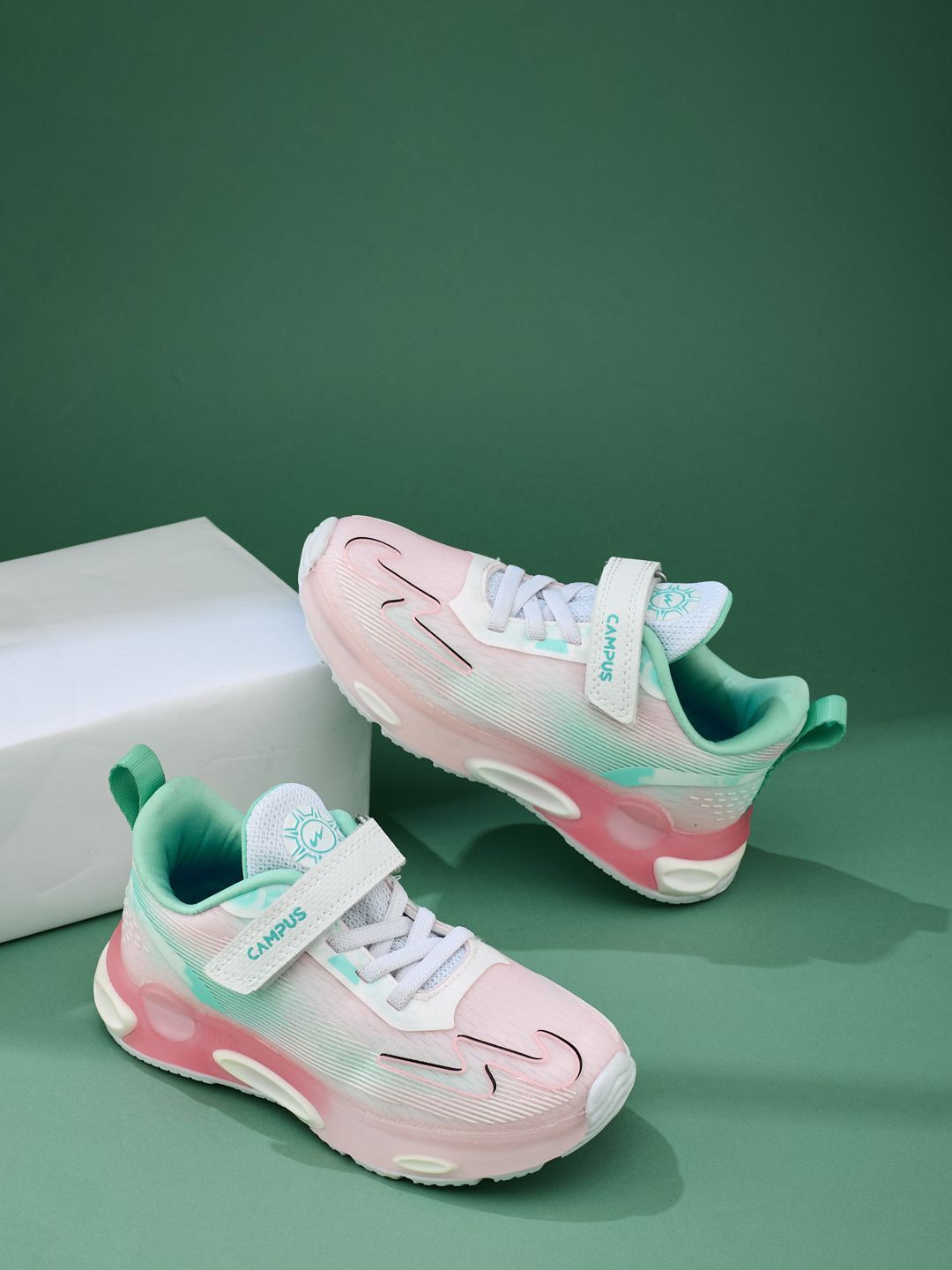 Campus CD-111 Kids Woven Design Sneakers