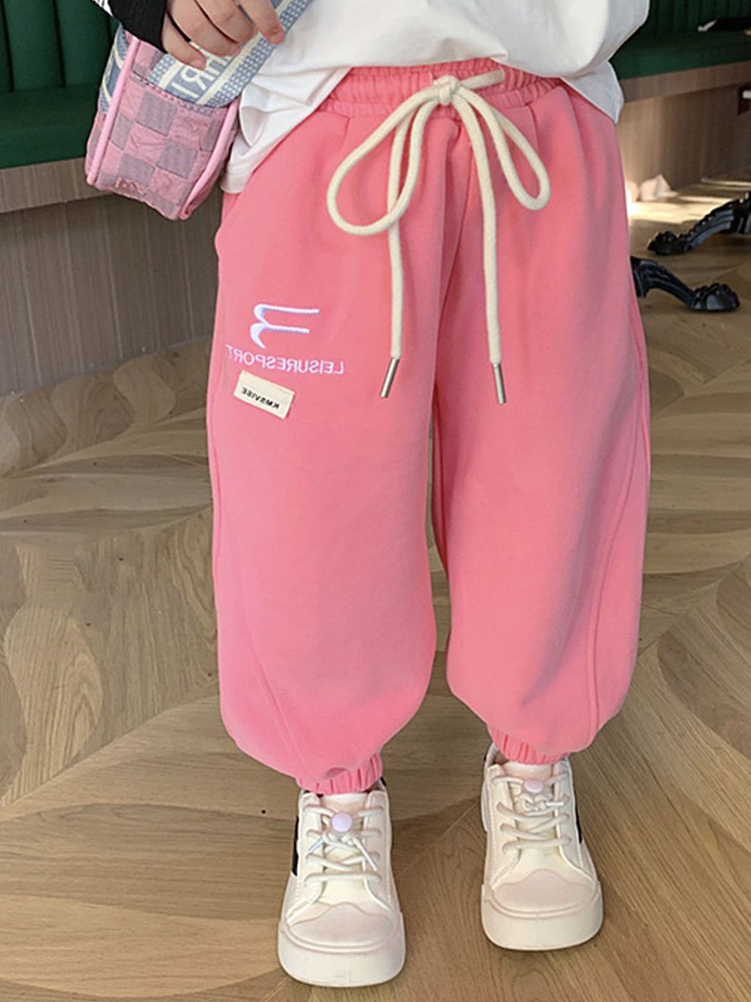 LULU & SKY Girls Typography Printed Loose Fit High-Rise Drawstring Waist Joggers Trouser-picture-30