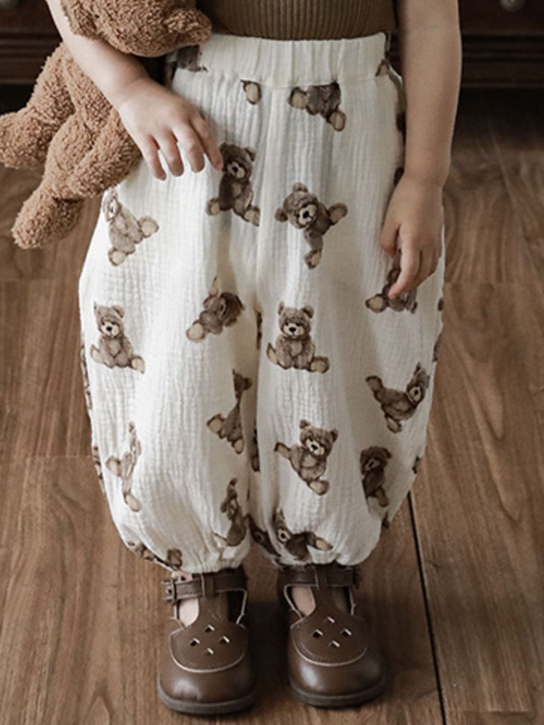 LULU & SKY Girls Printed Loose Fit High-Rise Trousers-picture-11