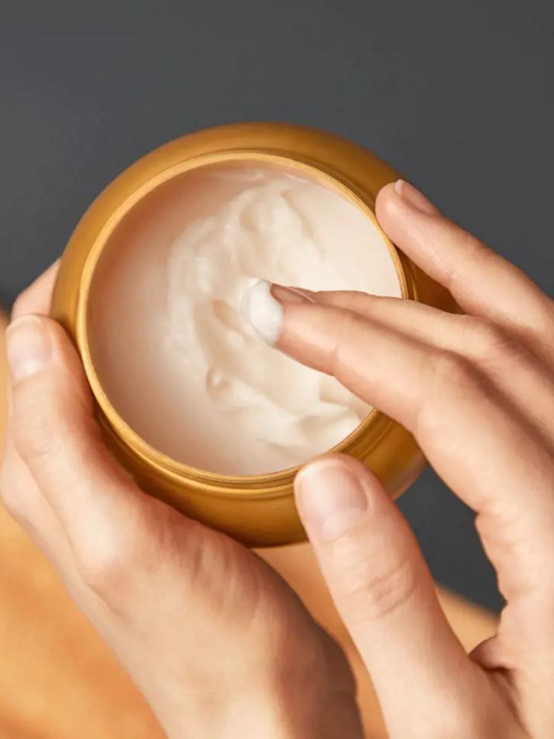 Oriflame Milk & Honey Gold Classic Grace Hand & Body Cream - 250 g-picture-31