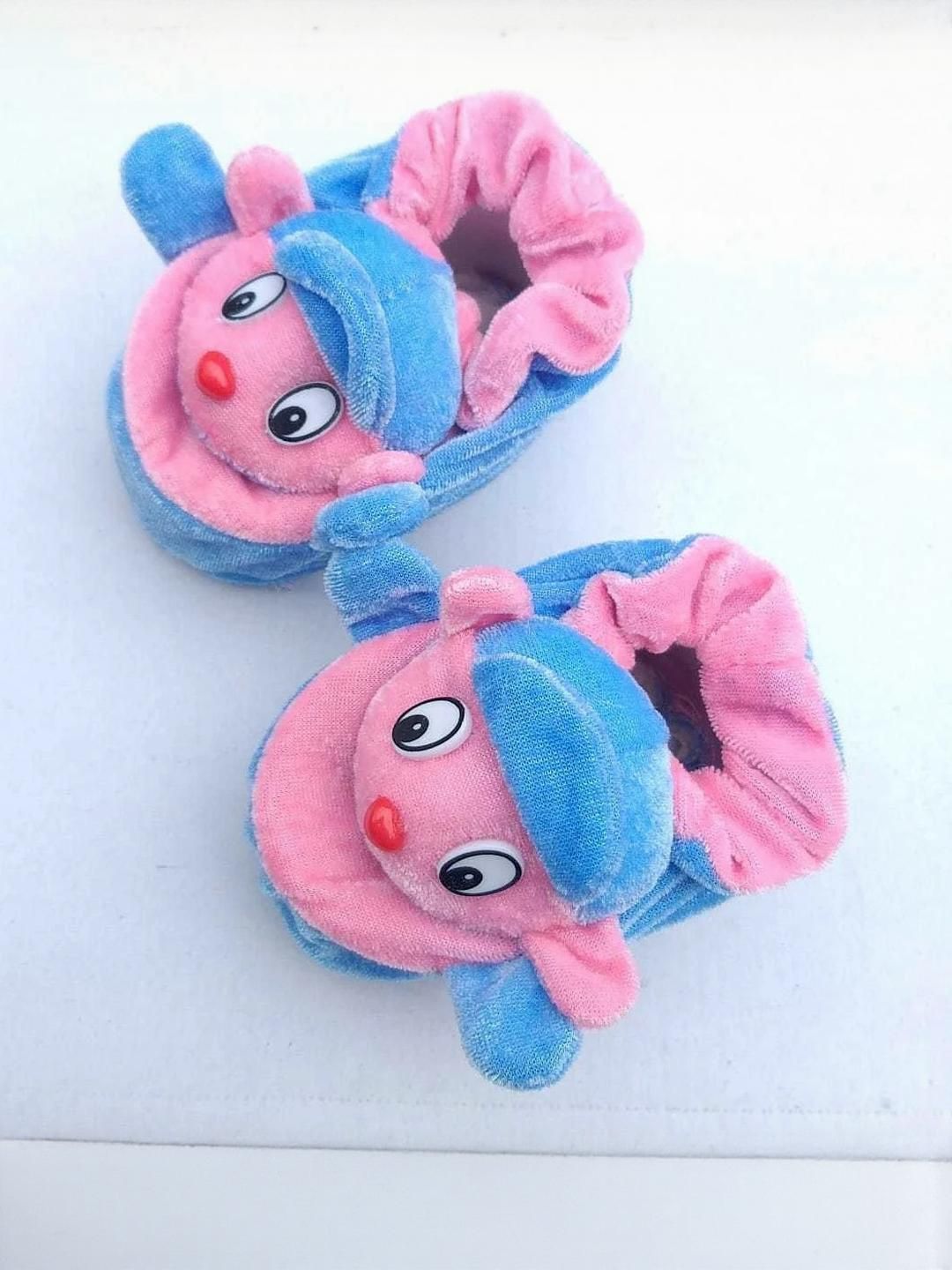 LMN CHILD CARE Kids Pink Cotton Booties-image-0