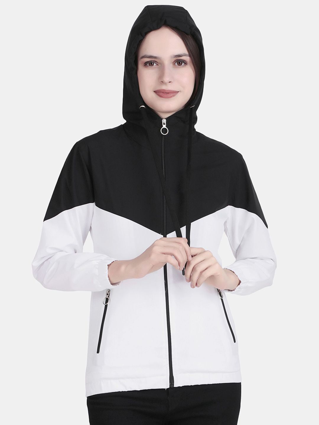 The Roadster Lifestyle Co ColorBlocked Zipper Hooded Windcheater Jacket