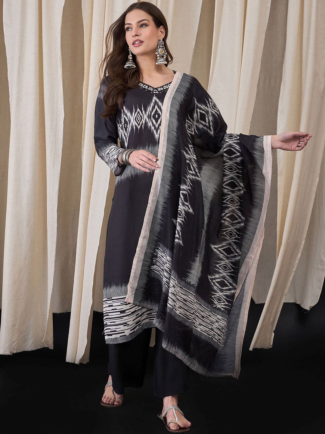 Anouk Women Printed Kurta with Trousers & Dupatta