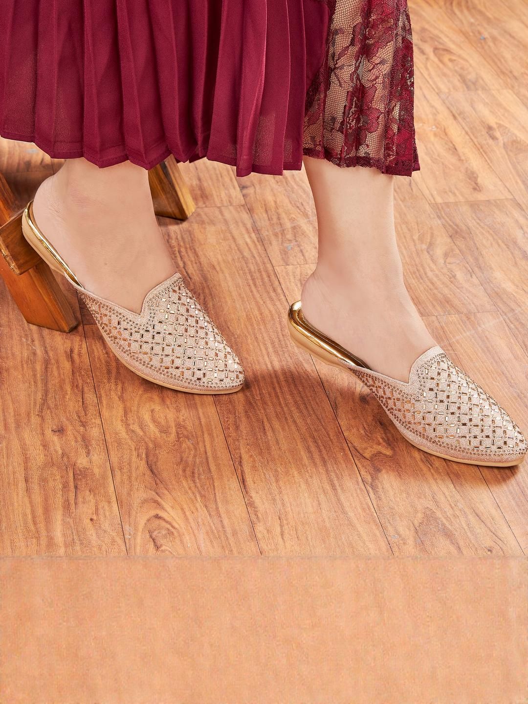 citaali Gold Toned Shoe Style Sandals-picture-11