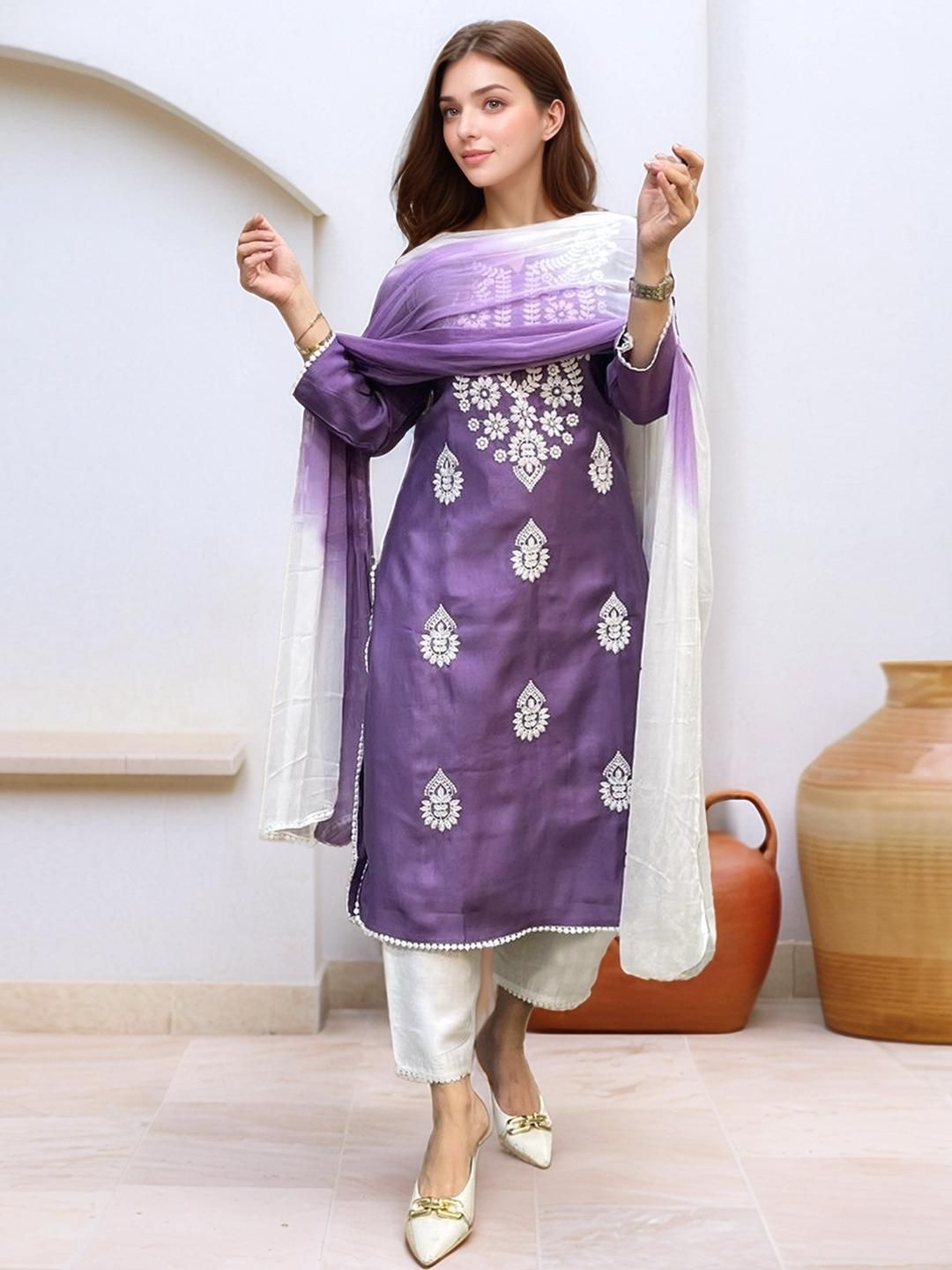 Aaghnya Women Viscose Rayon Embroidered Kurta Sets