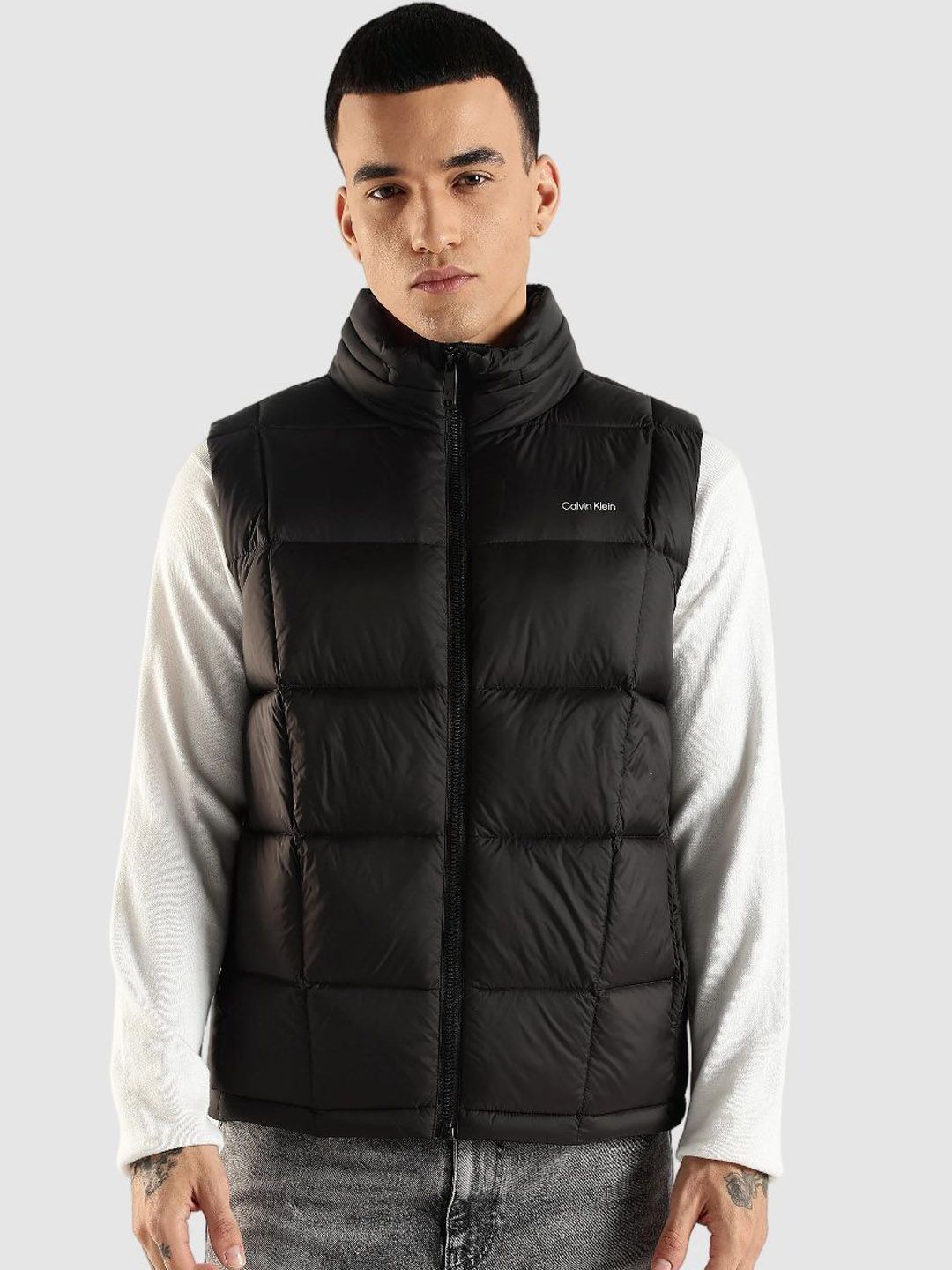 Calvin Klein Jeans Sleeveless Padded Jacket-picture-51