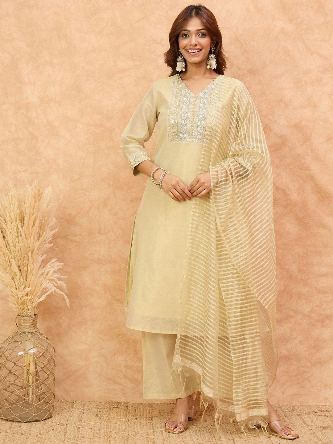 Varanga Floral Yoke Design Zari Details Straight Kurta With Trousers & Dupatta