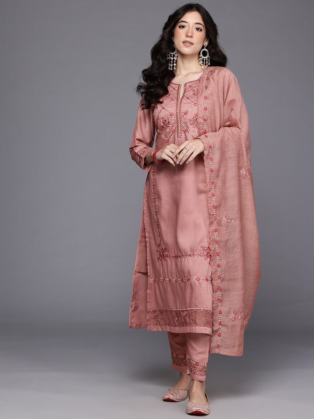 Ahalyaa Women Ethnic Motifs Regular Thread Work Kurta with Trousers & With Dupatta