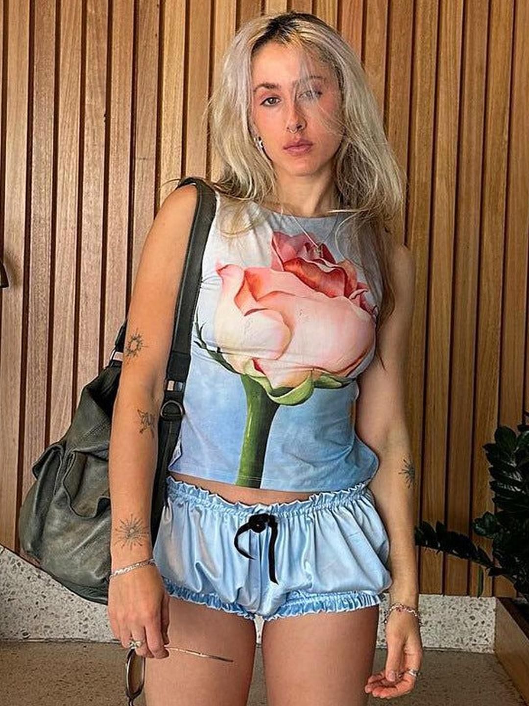 Outzidr Women Floral Printed Styled Back Crop Top-picture-37