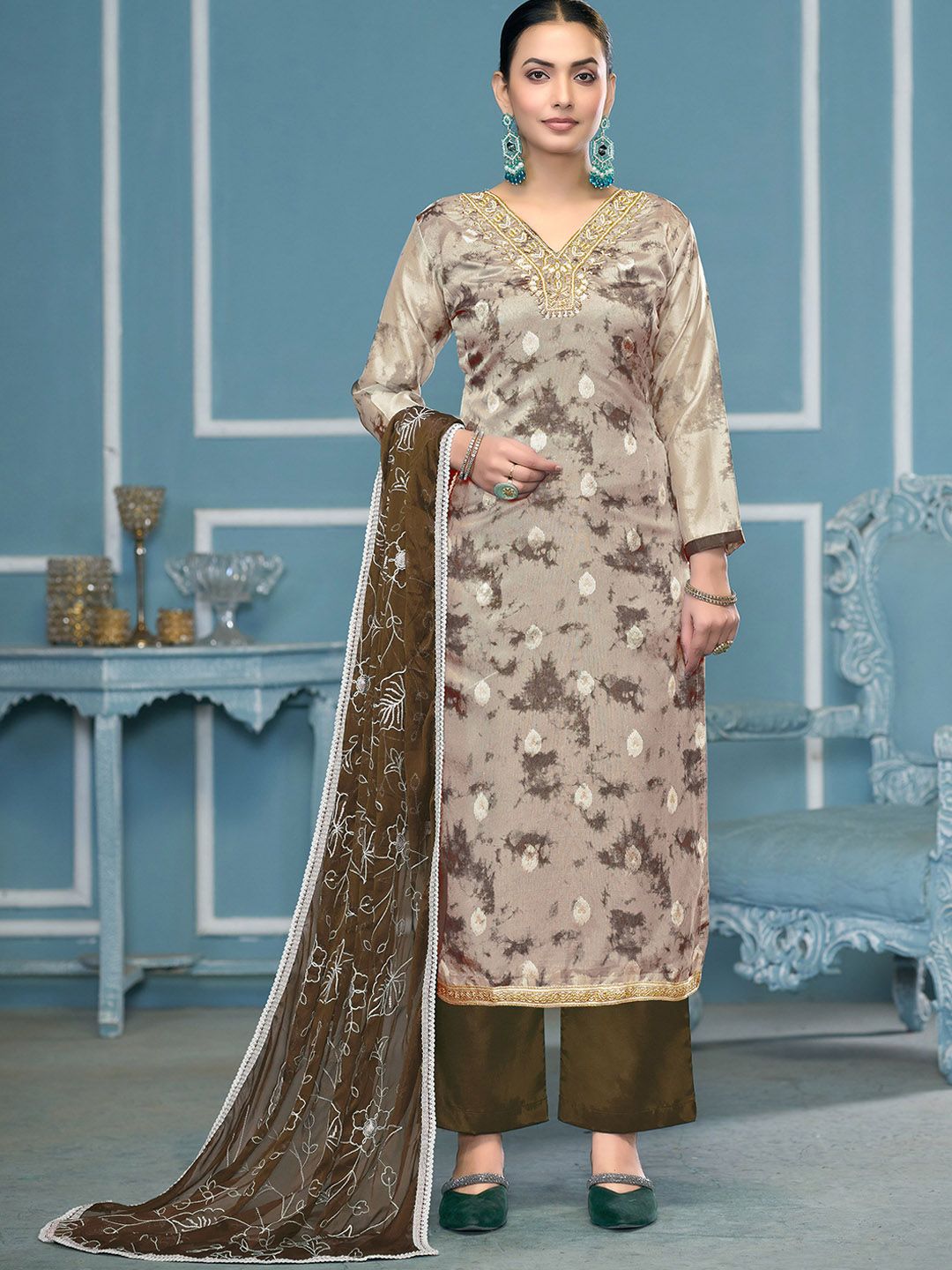 Maroosh Embroidered Silk Chiffon Unstitched Dress Material-picture-32