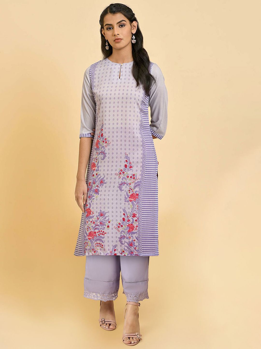 W Women Floral Printed Regular Kurta Kurta and Parallel Palazzo Set