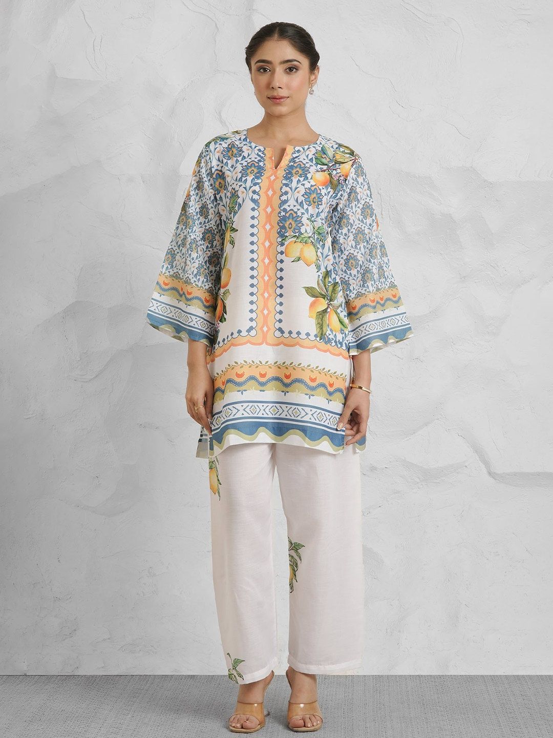 HOUSE OF KARI Printed Round Neck Tunic With Trousers Co-Ords-picture-25