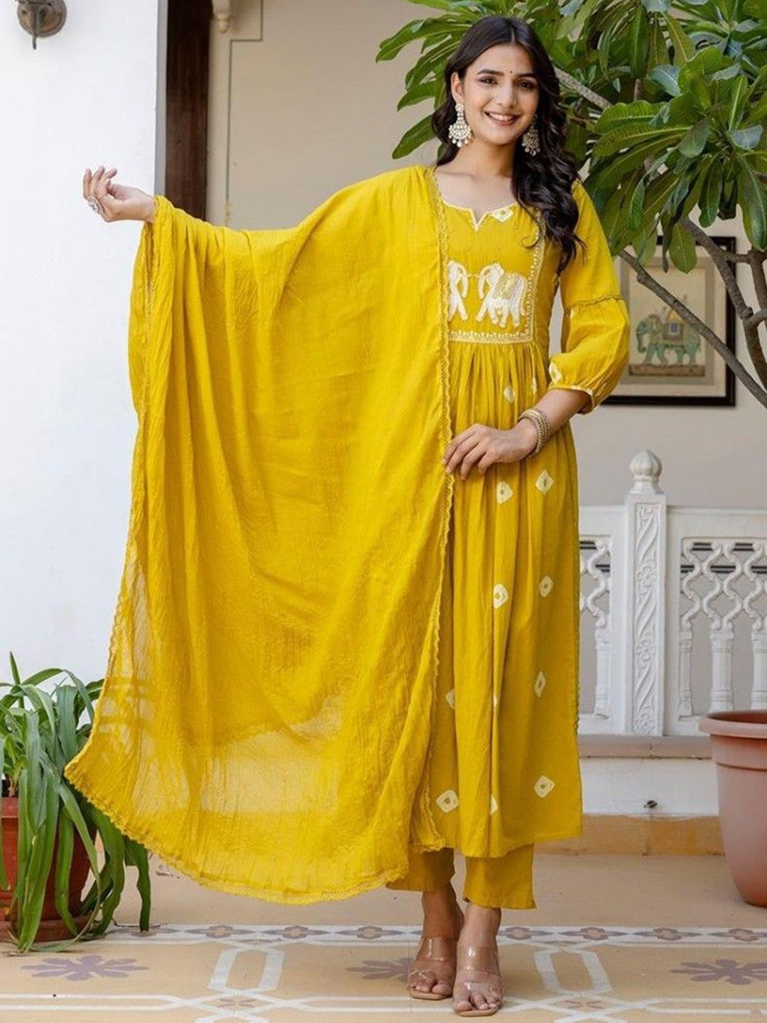 AREEH Women Embroidered Pure Cotton Kurta with Trousers & Dupatta
