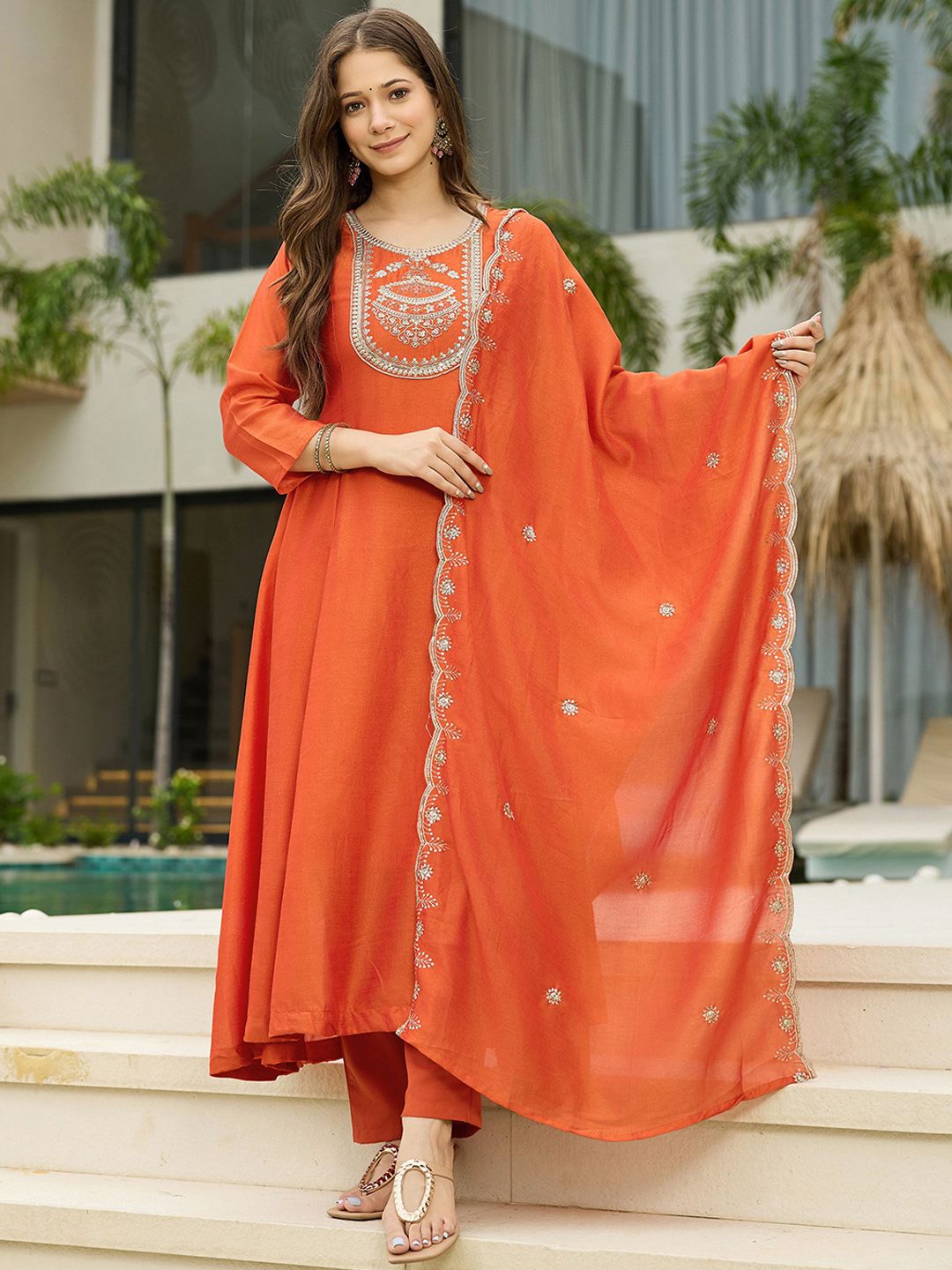 Navlik Floral Embroidered Thread Work A-Line Kurta With Trousers And Dupatta