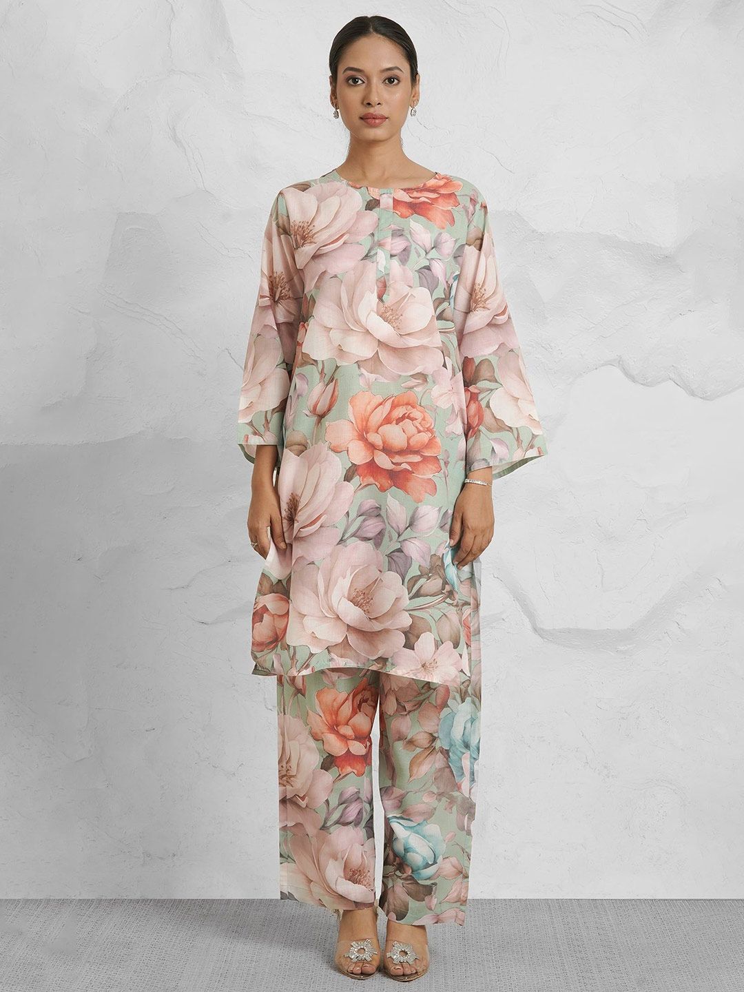 HOUSE OF KARI Printed Cotton Round-Neck Tunic With Trousers Co-Ords-picture-13