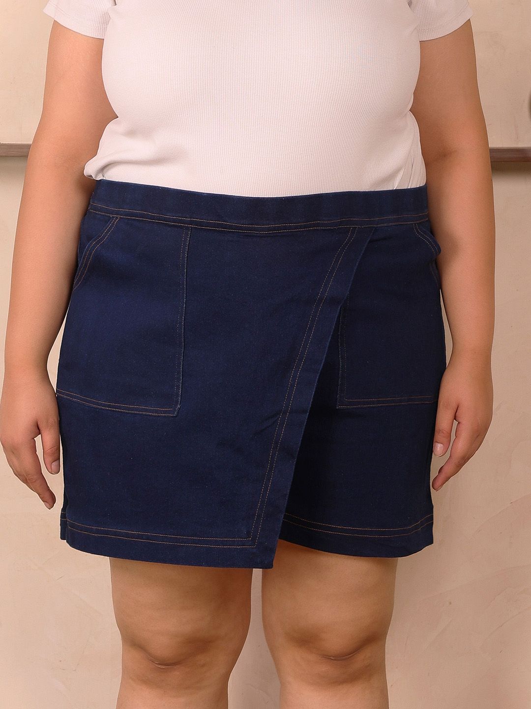 Indietoga Plus Size Straight Knee Length Mini Skort-image-1