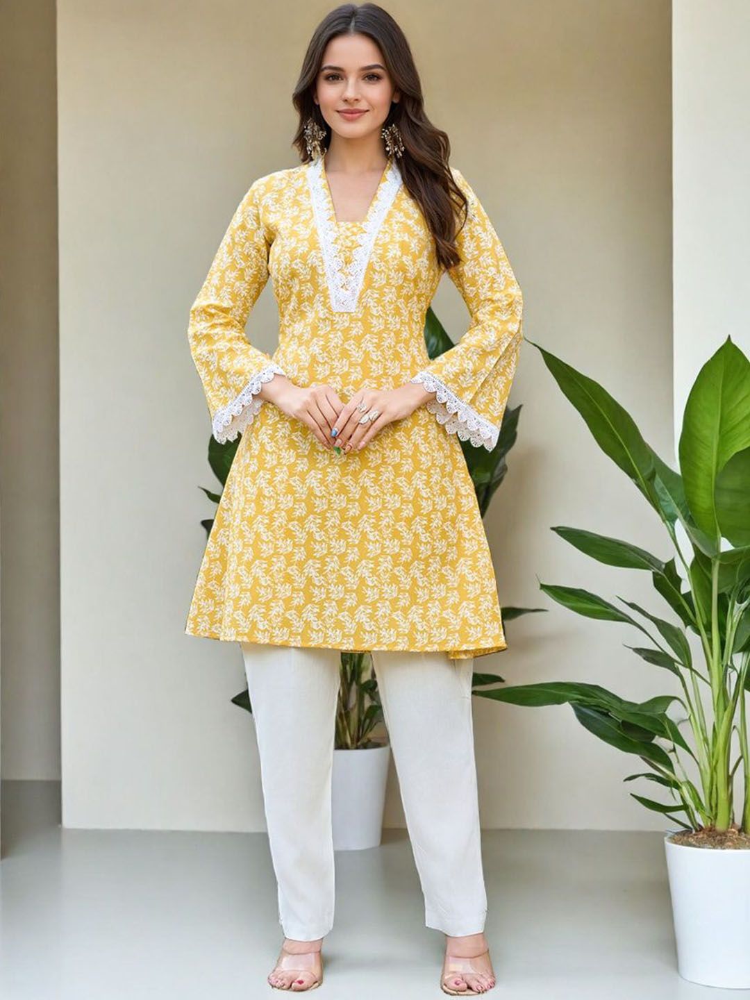 SZN Women Floral Printed Regular Kurti with Trousers