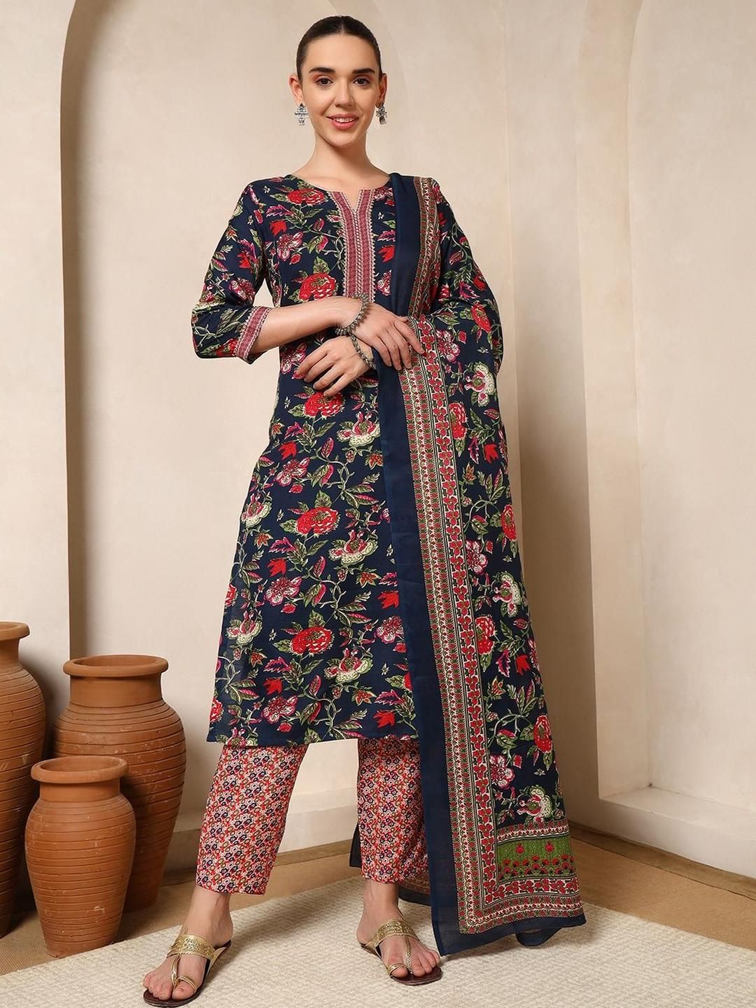 Nehamta Women Floral Printed Kurta with Trousers & Dupatta