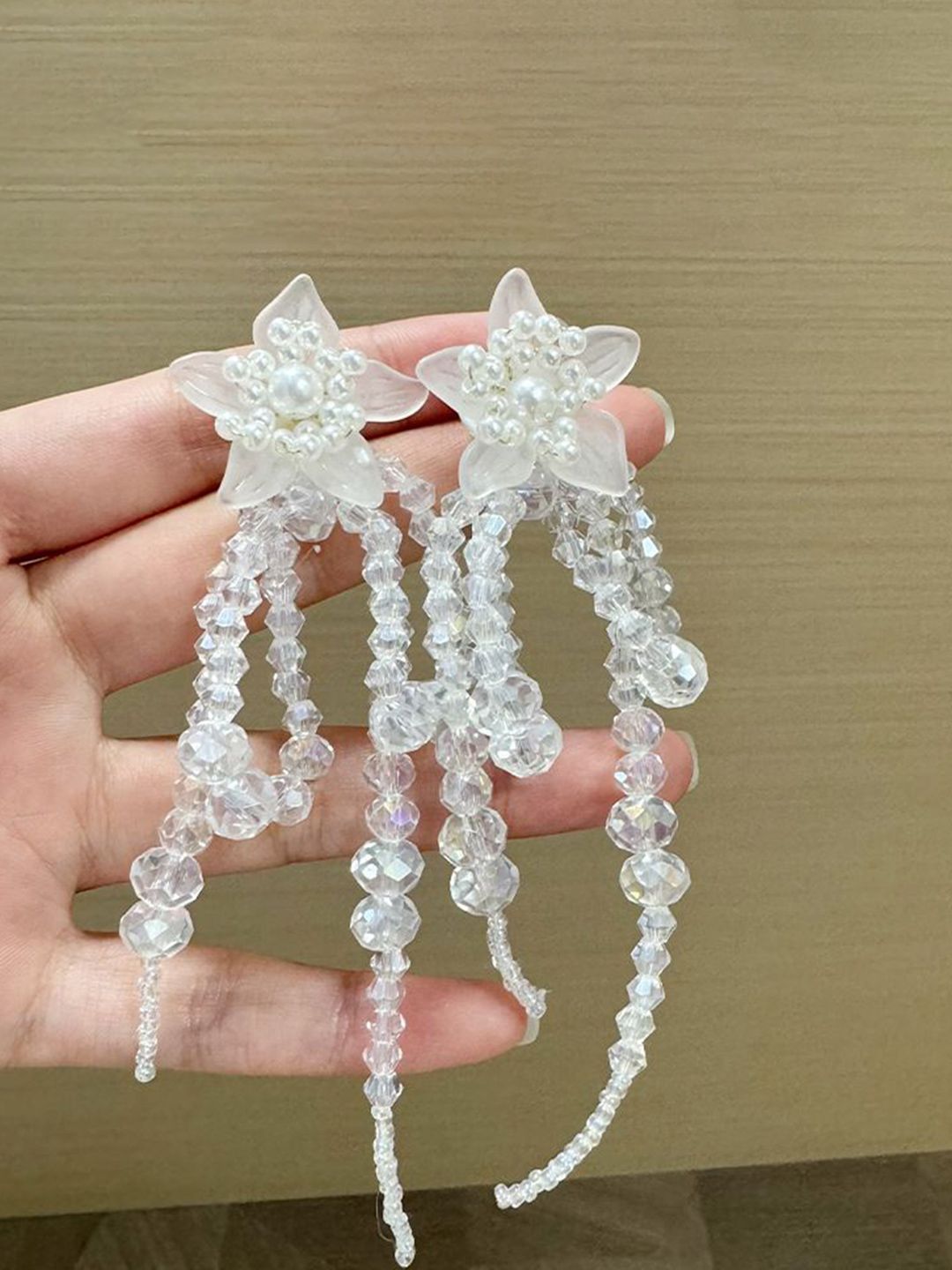 StyleCast x Revolte Artificial Beaded Floral Shaped Tasselled Drop Earrings-picture-30