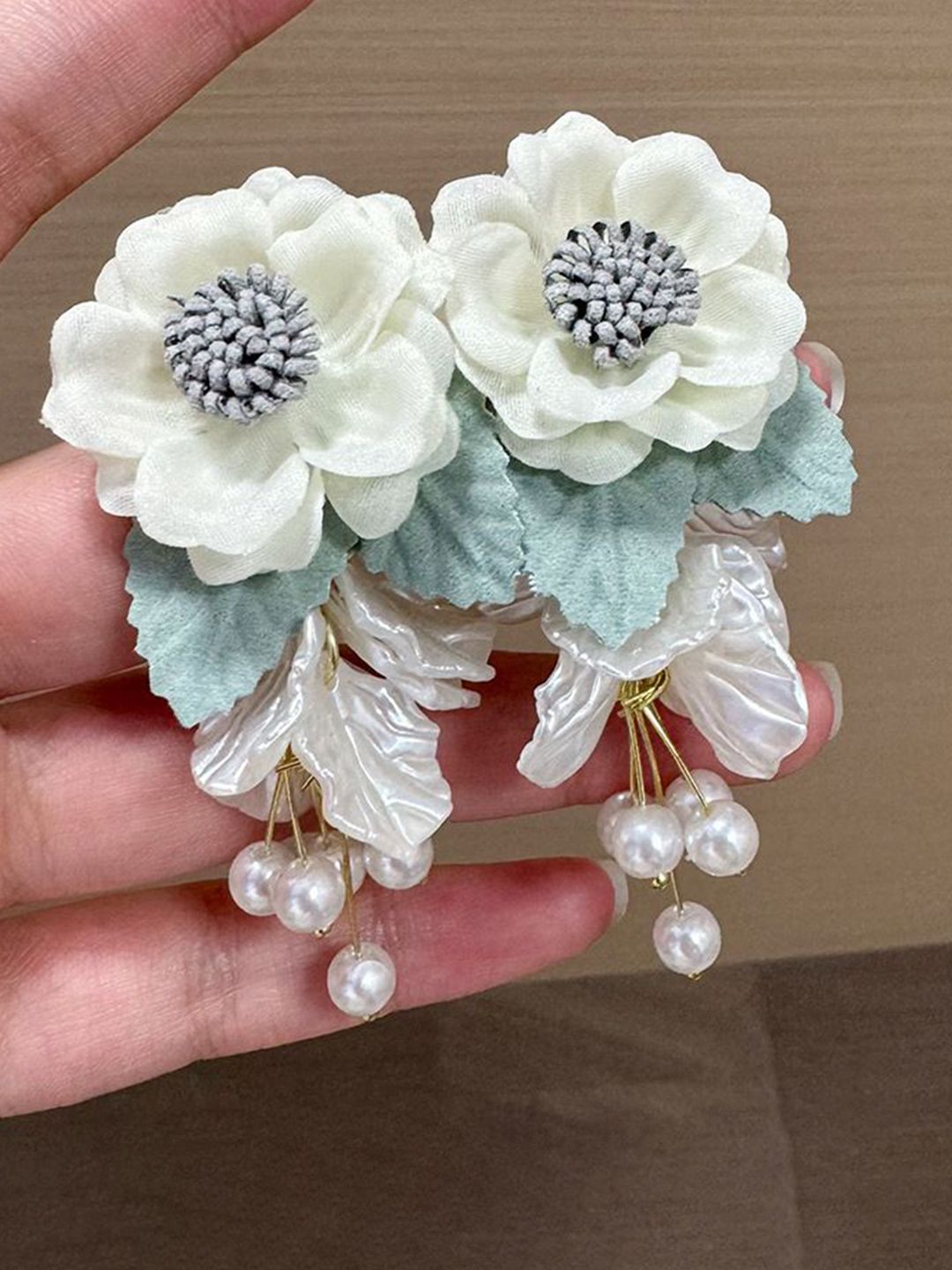 StyleCast x Revolte Pearls Beaded Floral Shaped Drop Earrings-picture-43