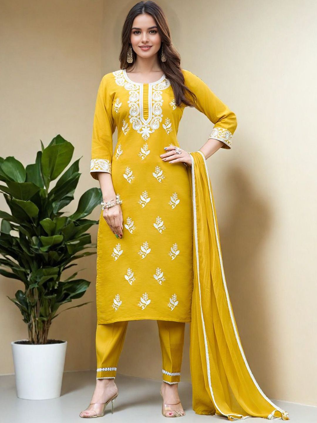 SZN Women Women Floral Embroidered Regular Kurta & Trousers With Dupatta