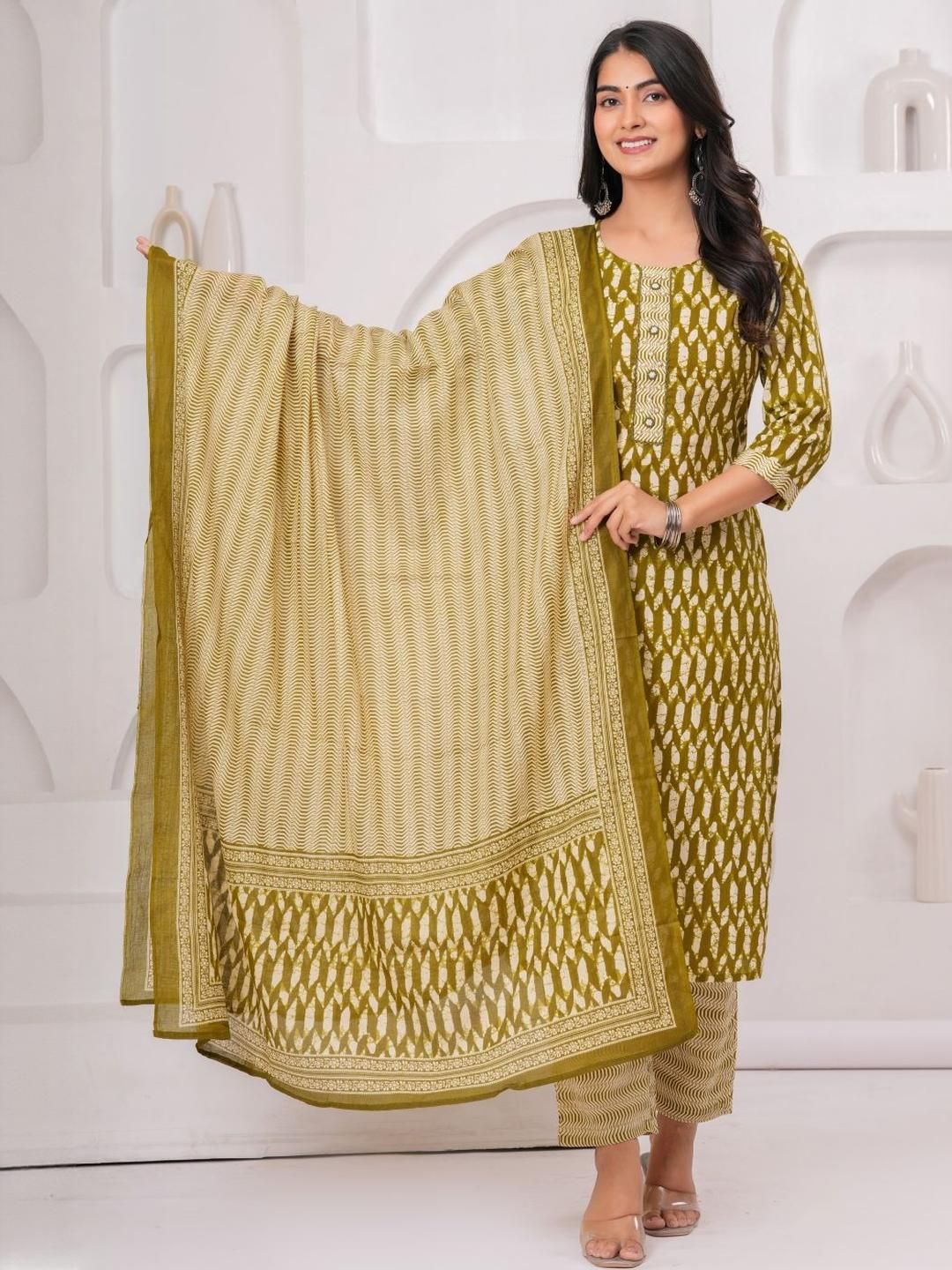 RANI PRINTS Geometric Printed Pure Cotton Straight Kurta With Trousers And Dupatta