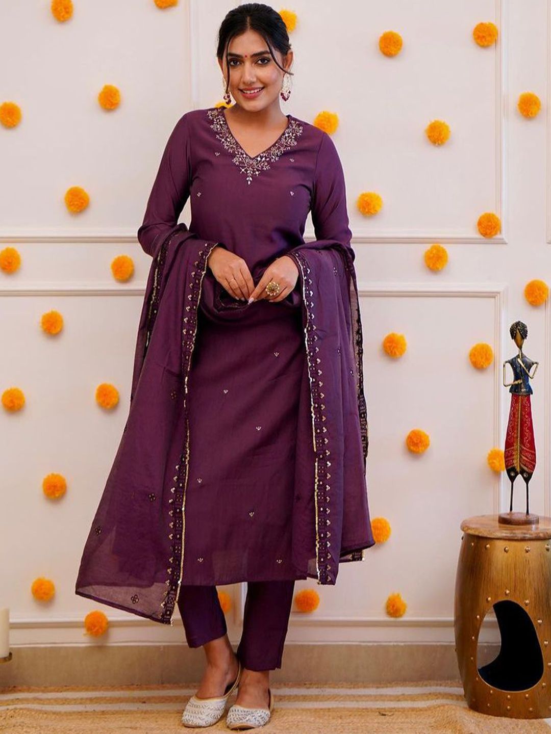 JAPNAAM Women Ethnic Motifs Embroidered Kurta with Trousers & Dupatta