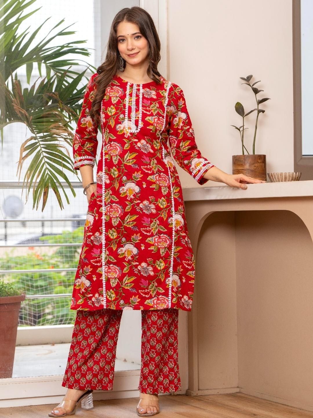 KJFAB Women Maroon & Green Floral Printed White Panelled Pure Cotton Kurta with Trouser