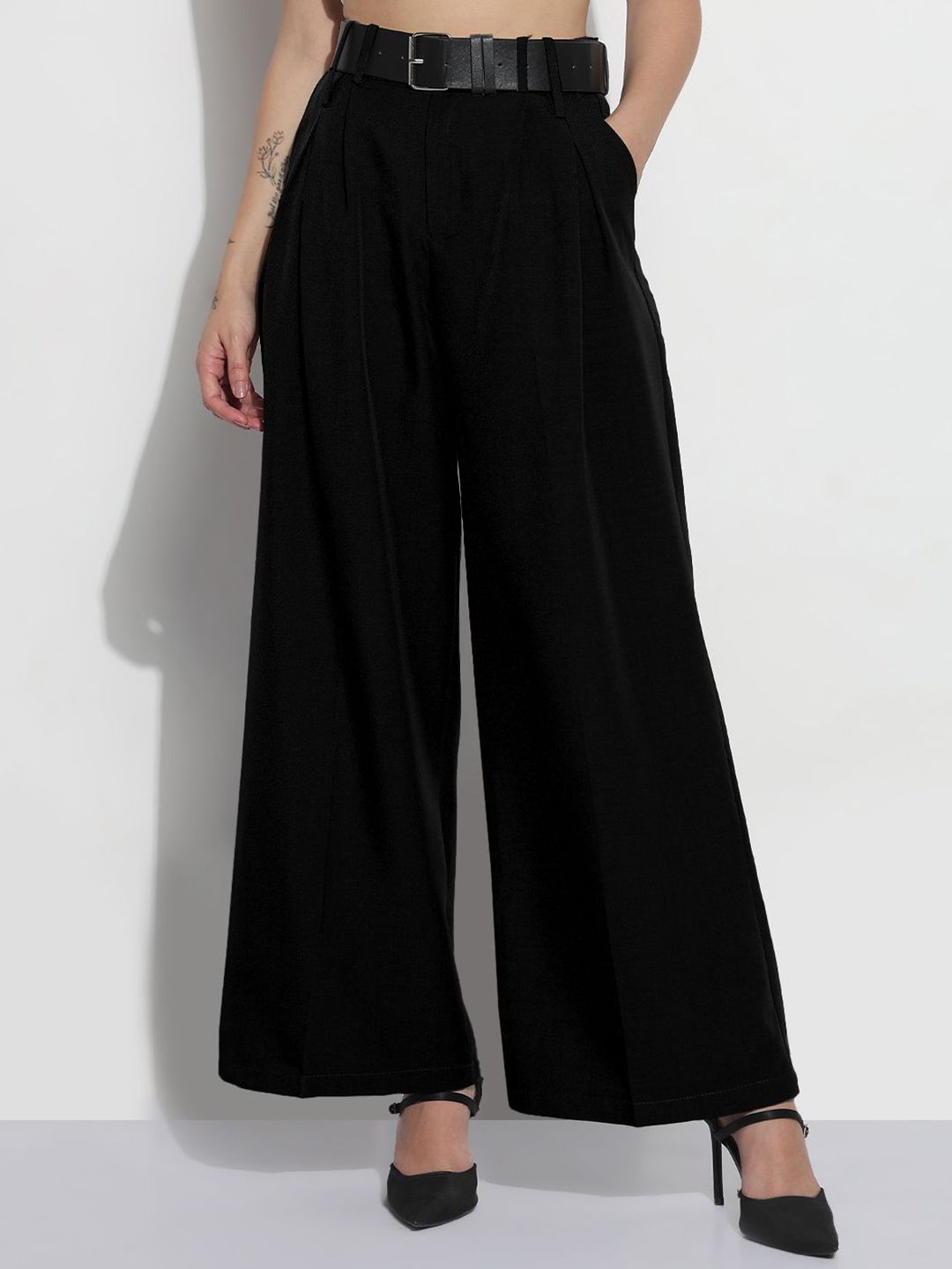 SHOWOFF Women High-Rise Pleated Relaxed Fit Korean Pants-picture-28