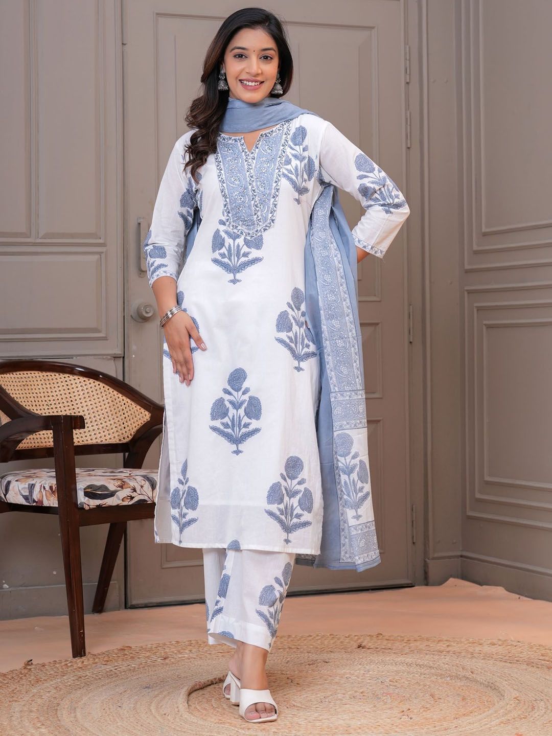 EtnicaWear Women Ethnic Motifs Printed Pure Cotton Kurta with Trouser & Dupatta