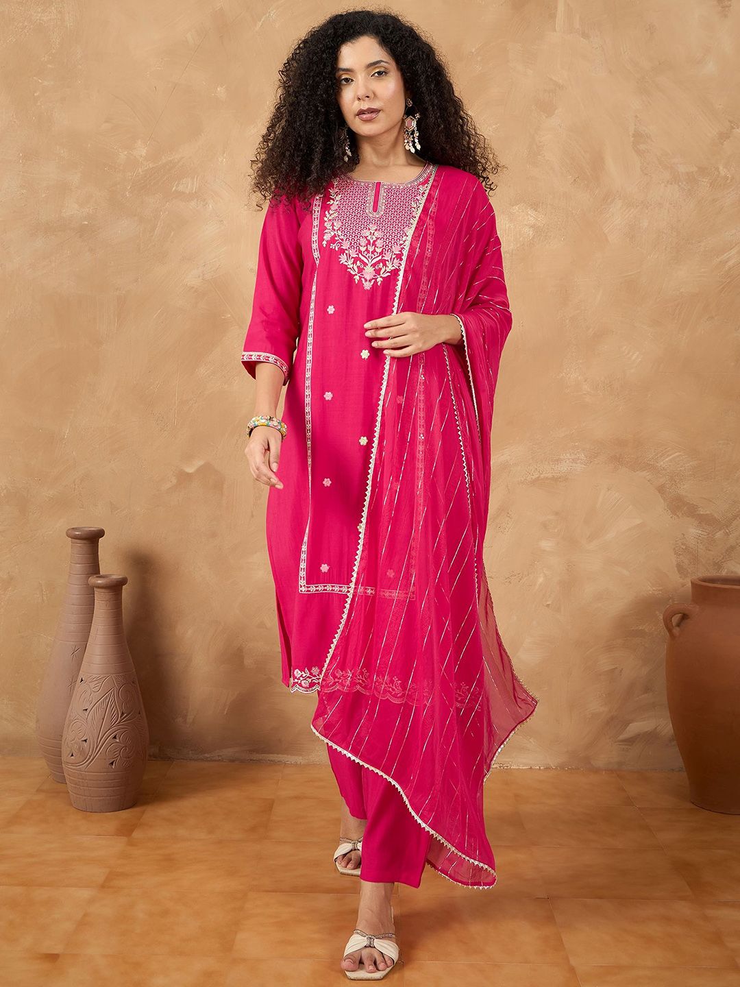 Varanga Floral Embroidered Thread Work Straight Kurta With Trousers & Dupatta