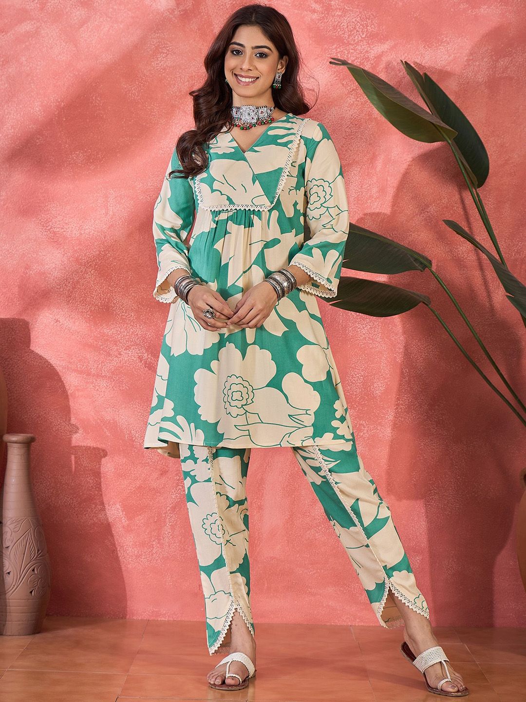 Sangria Printed V-Neck Tunic With Trouser Co-Ords-picture-21