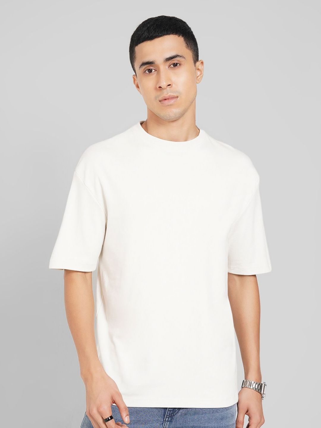 SF JEANS by Pantaloons Men Solid Round Neck Pure Cotton Relaxed Fit T-shirt-picture-10