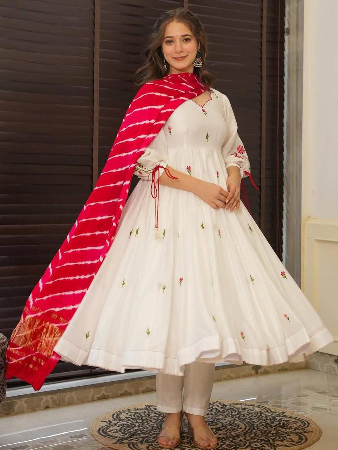 CaniBani Women Off White Kurta Sets