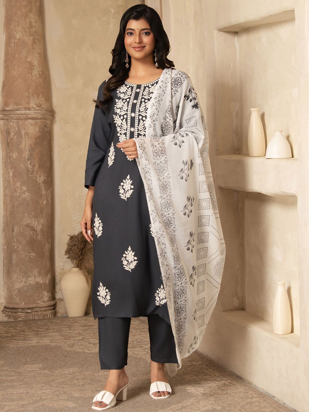 Sangria Women Floral Embroidered Round Neck Chikankari Straight Kurta & Trousers Dupatta