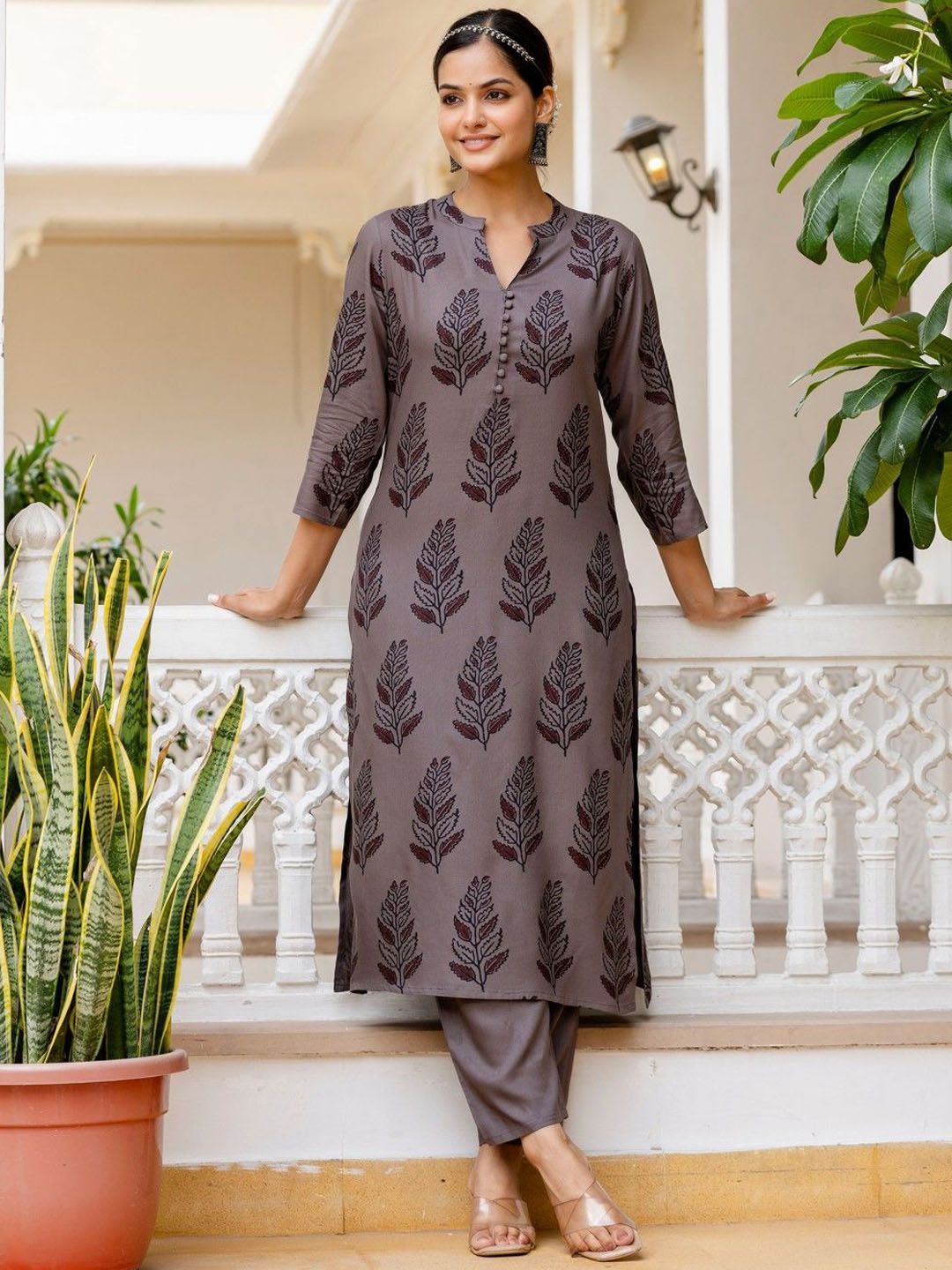 KALINI Women Ethnic Motifs Printed Kurta with Trousers