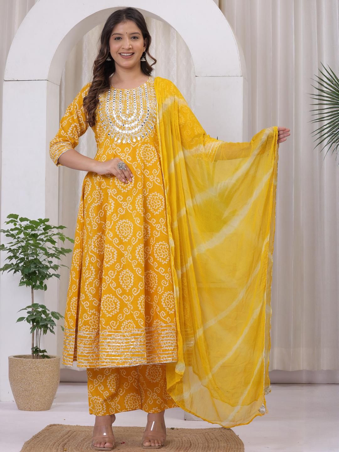 Style N Trend Women Yellow Kurta Sets